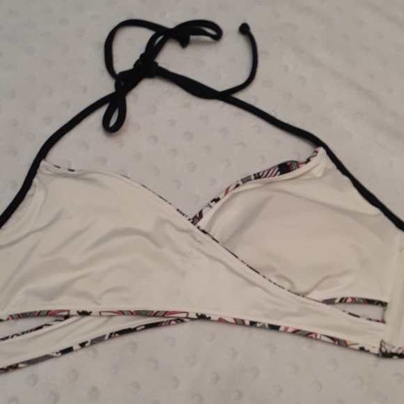 VICTORIA SECRET PINK BIKINI TOP SIZE MEDIUM - Picture 10 of 13